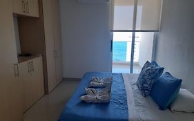 Espectacular apartamento de lujo con vista al mar y salida directa a la playa
